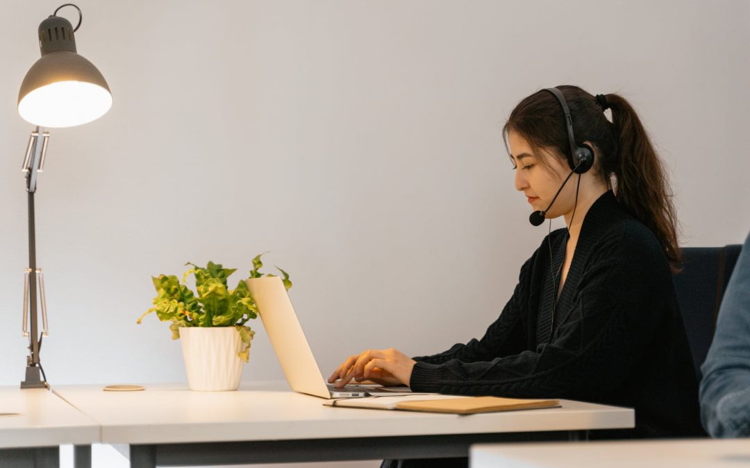 4 Things That Cause Call Center Stress and How to Fix Them